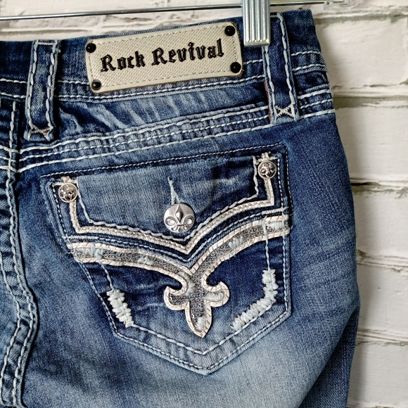 🔥SOLD🔥 ROCK REVIVAL Distressed CAPRI Size 28 - Picture 4 of 10